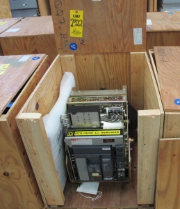 BREAKER, CIRCUIT, 600 FRAME AMP RATING, MASTERPACT NT 08N1 KIND, 3 POLE, 480 VOLT RATING SQUARE D DIRECT REPLACEMENT FOR NSR-EQ ABB K-600S ENVIRONMENTALLY QUALIFIED (EQ) FOR PENETRATION AREA (REFER TO EQDP M-85123) INCLUDES ONE NEW 18" DOOR, MOUNTS USING EXISTING HINGES > CONTINUOUS CURRENT: 600A > INTERRUPTING RATING: 30KA @ 535 VAC > 125VDC OPERATED > RMS 2002 NTC SOLID STATE, PART # NLI-NT08N1-LISB8-EODC-NSR-EQ-001 (W-44) LOADING & HANDLING FEE $15-